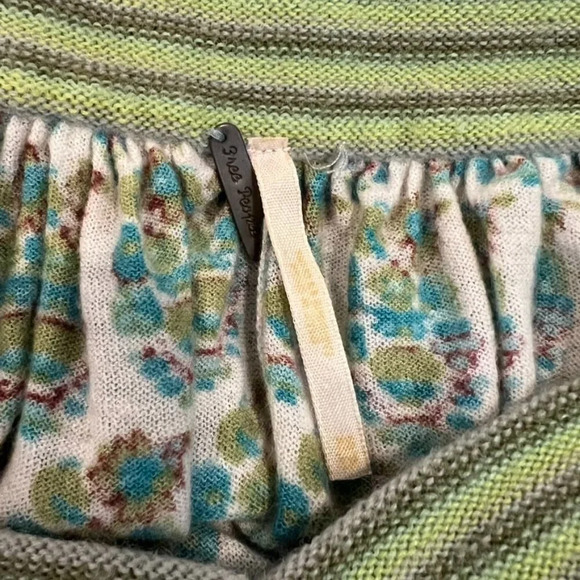 FREE PEOPLE XS Bohemian Babydoll Wool Cashmere Cap Sleeve Sweater Pearl Buttons - Picture 7 of 9